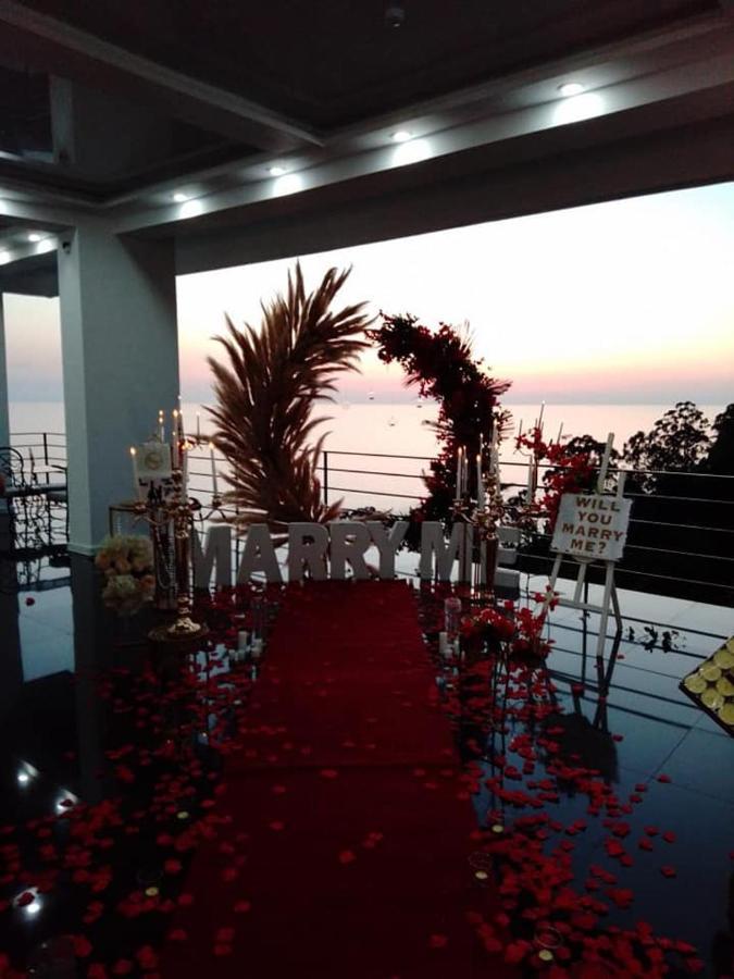 Hotel Hills Квариати Экстерьер фото